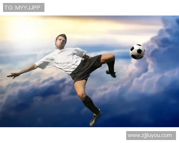 足球明星的魅力瞬间与经典瞬间图片分享，带你领略他们的风采与成就